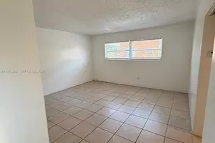 16851 NE 18th Ave, North Miami Beach, FL 33162 - Photo 3