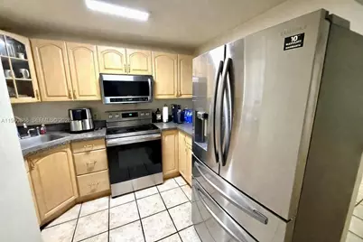 10850 W Flagler St #D212, Sweetwater, FL 33174 - Photo 3