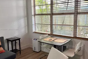 1325 Meridian Ave, Miami Beach, FL 33139 - Photo 9