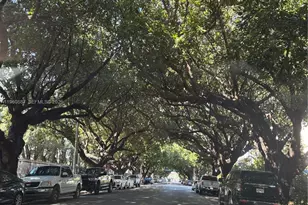 1325 Meridian Ave, Miami Beach, FL 33139 - Photo 11