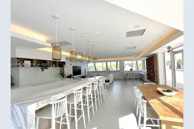 5900 Collins Ave #1208, Miami Beach, FL 33140 - Photo 7