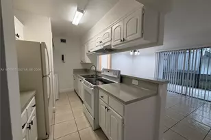 4433 Treehouse Ln, Tamarac, FL 33319 - Photo 1