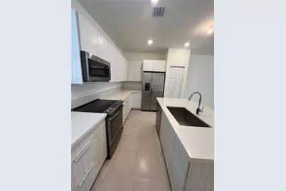 4935 NW 84th Ave #0, Doral, FL 33166 - Photo 5