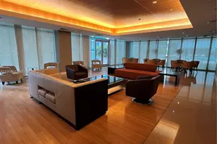 55 SE 6th St, Miami, FL 33131 - Photo 15