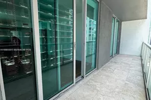 55 SE 6th St, Miami, FL 33131 - Photo 5