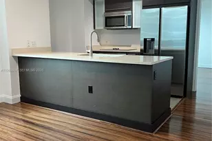 55 SE 6th St, Miami, FL 33131 - Photo 1