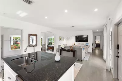 8461 SW 33rd Ter, Miami, FL 33155 - Photo 5