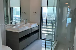 460 NE 28th St, Miami, FL 33137 - Photo 15