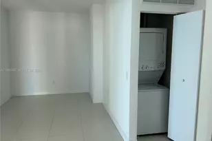 460 NE 28th St, Miami, FL 33137 - Photo 13