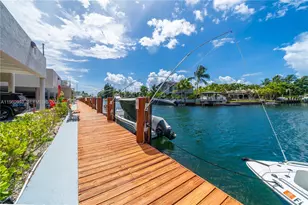 2500 NE 135th St, North Miami, FL 33181 - Photo 31