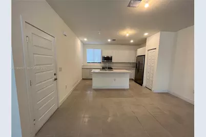 4935 NW 84th Ave #0, Doral, FL 33166 - Photo 3