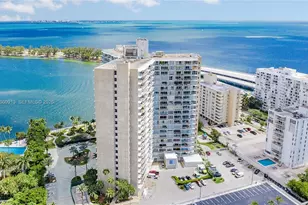 2451 Brickell Ave, Miami, FL 33129 - Photo 23