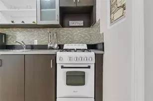 503 75th St, Miami Beach, FL 33141 - Photo 11