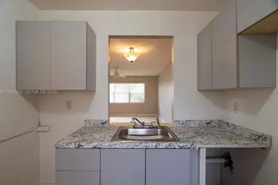 550 SE 2nd Ave #G25, Deerfield Beach, FL 33441 - Photo 5