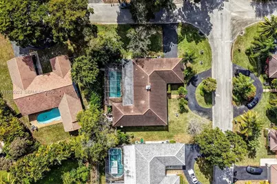311 NW 101st Ter, Coral Springs, FL 33071 - Photo 53