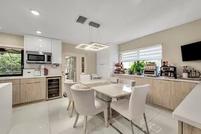 311 NW 101st Ter, Coral Springs, FL 33071 - Photo 17