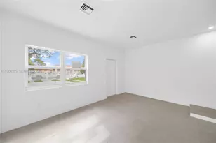 529 NW 56th St, Miami, FL 33127 - Photo 19