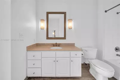 2001 Biscayne Blvd #2605, Miami, FL 33137 - Photo 17