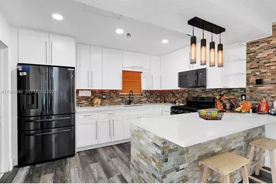 7831 Hope St #0, Hollywood, FL 33024 - Photo 5