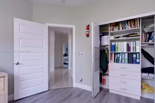 2550 Jardin Manor, Weston, FL 33327 - Photo 53