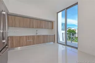 2960 NE 207th St, Aventura, FL 33180 - Photo 9