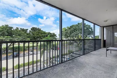 105 Lake Emerald Dr. #315, Oakland Park, FL 33309 - Photo 29