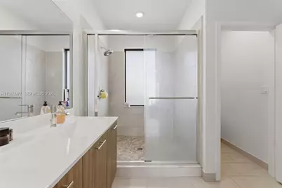 8301 NW 41st St #B-407, Doral, FL 33166 - Photo 17