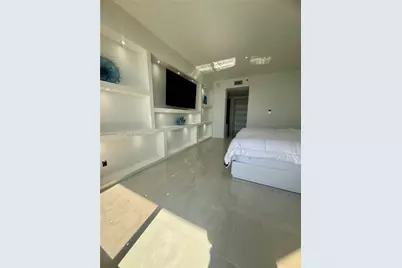1000 W Island Blvd #2312, Aventura, FL 33160 - Photo 47