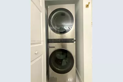 1000 W Island Blvd #2312, Aventura, FL 33160 - Photo 35