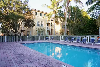 130 Jacaranda Country Club Dr #203, Plantation, FL 33324 - Photo 25