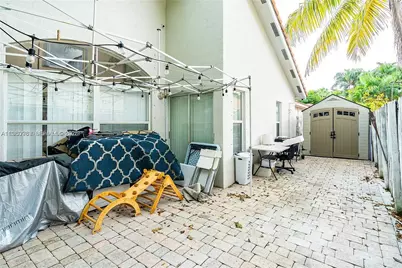 11276 NW 58th Ter, Doral, FL 33178 - Photo 33