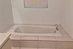 2747 NW 47th Ln, Lauderdale Lakes, FL 33313 - Photo 19