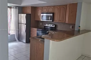 2747 NW 47th Ln, Lauderdale Lakes, FL 33313 - Photo 9