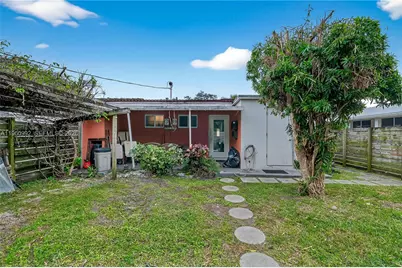 8640 NE 2nd Ave, El Portal, FL 33138 - Photo 49