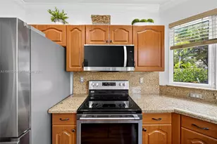 13163 SW 142nd St, Miami, FL 33186 - Photo 11