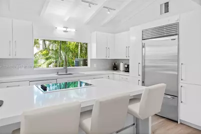 253 N Coconut Ln, Miami Beach, FL 33139 - Photo 27