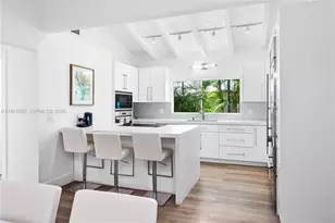 253 N Coconut Ln, Miami Beach, FL 33139 - Photo 25