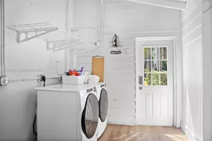 253 N Coconut Ln, Miami Beach, FL 33139 - Photo 39