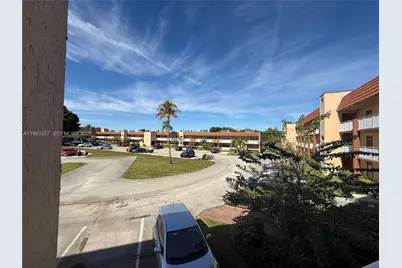 9001 Sunrise Lakes Blvd #208, Sunrise, FL 33322 - Photo 31