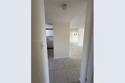 9001 Sunrise Lakes Blvd #208, Sunrise, FL 33322 - Photo 15