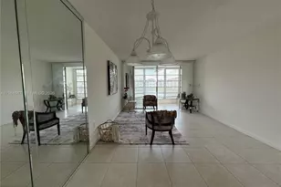 9001 Sunrise Lakes Blvd, Sunrise, FL 33322 - Photo 13