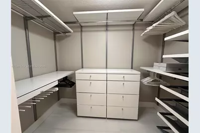 1800 N Bayshore Dr #812, Miami, FL 33132 - Photo 15