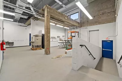 8000 NW 68th St, Medley, FL 33166 - Photo 23