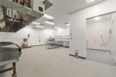 8000 NW 68th St, Medley, FL 33166 - Photo 9