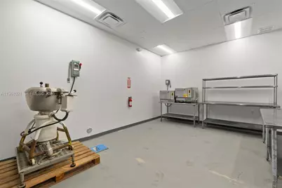 8000 NW 68th St, Medley, FL 33166 - Photo 7