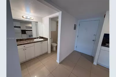 750 NE 195th St #121, Miami, FL 33179 - Photo 5