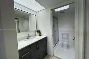 100 SW 130th Terrace, Pembroke Pines, FL 33027 - Photo 35