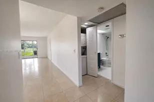 100 SW 130th Terrace, Pembroke Pines, FL 33027 - Photo 7