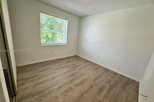 15430 NW 12th Ct, Pembroke Pines, FL 33028 - Photo 17