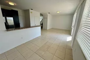 15430 NW 12th Ct, Pembroke Pines, FL 33028 - Photo 9